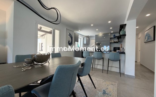 Wiederverkauf - Freistehende Villa - Benalmadena - Benalmadena Costa