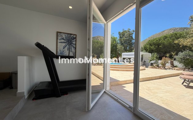 Wiederverkauf - Freistehende Villa - Benalmadena - Benalmadena Costa