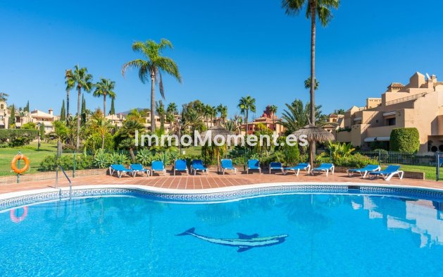 Revente - Appartement - Estepona  - Atalaya