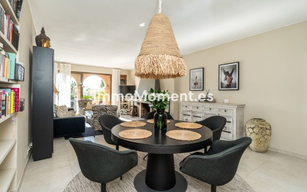 Revente - Appartement - Estepona  - Atalaya