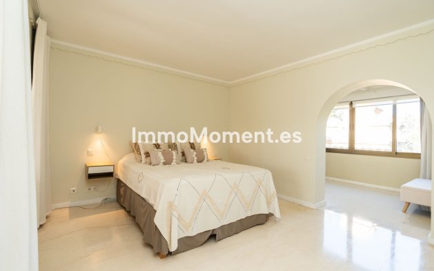 Revente - Appartement - Estepona  - Atalaya