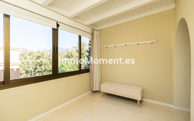 Revente - Appartement - Estepona  - Atalaya