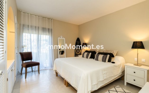 Revente - Appartement - Estepona  - Atalaya