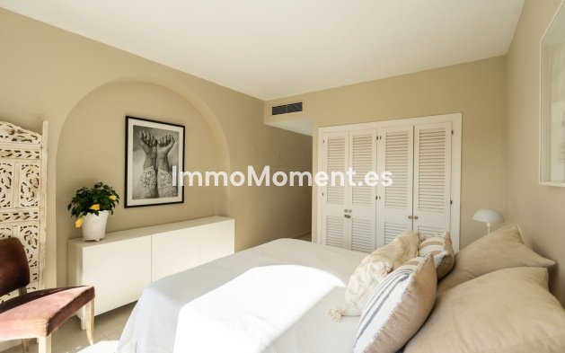 Revente - Appartement - Estepona  - Atalaya