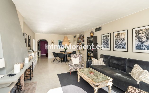 Revente - Appartement - Estepona  - Atalaya