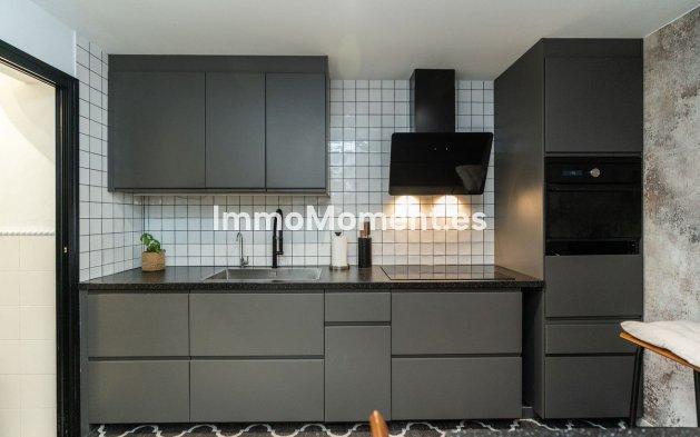 Revente - Appartement - Estepona  - Atalaya
