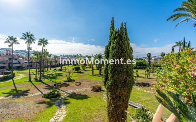 Revente - Appartement - Estepona  - Atalaya