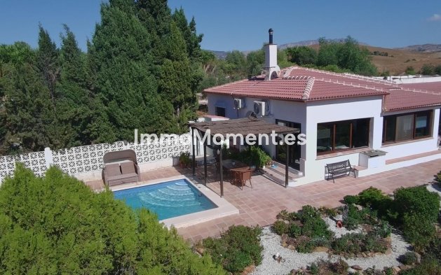 Reventa - Casa de campo - Interior  - Almogía