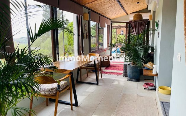 Reventa - Casa de campo - Interior  - Almogía