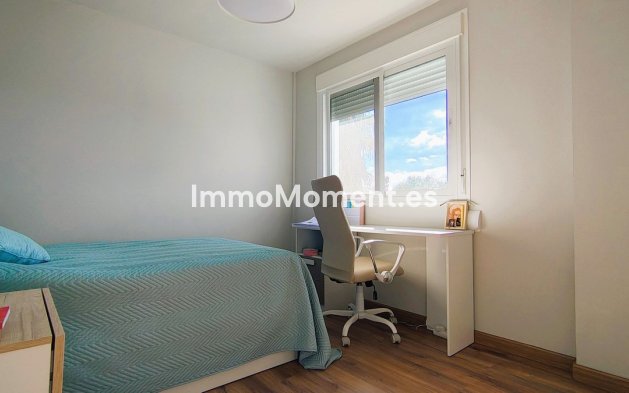 Resale - Detached villa - Estepona - Estepona Centro