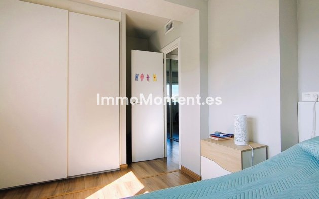 Resale - Detached villa - Estepona - Estepona Centro