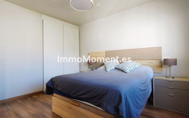 Resale - Detached villa - Estepona - Estepona Centro