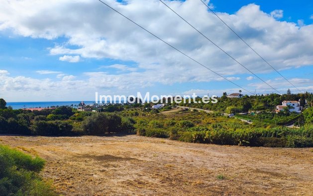 Resale - Detached villa - Estepona - Estepona Centro