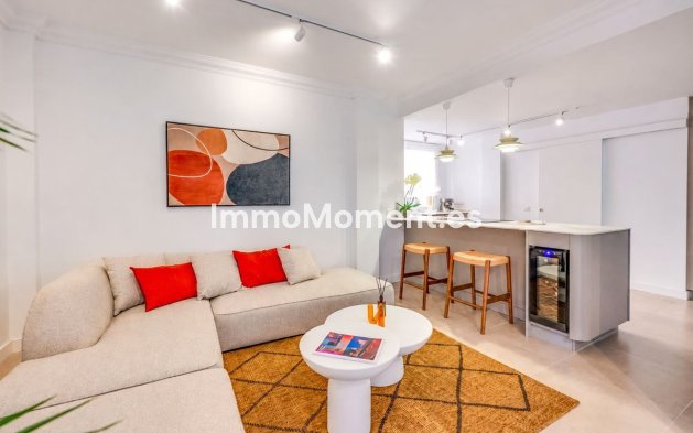Revente - Appartement - Estepona  - Estepona Centro
