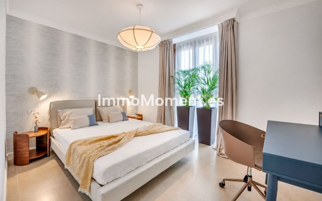 Revente - Appartement - Estepona  - Estepona Centro