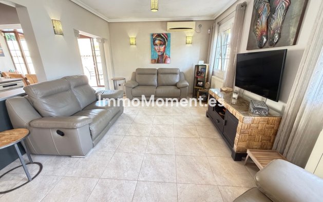 Resale - Detached villa - Orihuela Costa - Cabo roig - La Zenia