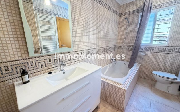 Resale - Detached villa - Orihuela Costa - Cabo roig - La Zenia