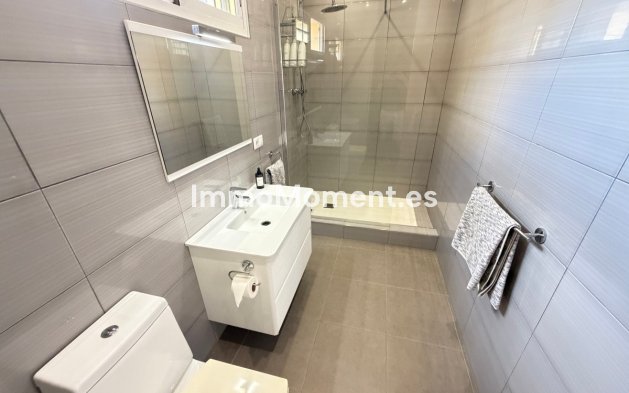 Resale - Detached villa - Orihuela Costa - Cabo roig - La Zenia