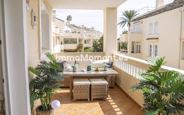 Resale - Apartment - Estepona - Estepona Centro