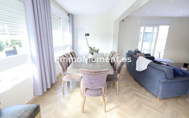 Wiederverkauf - Freistehende Villa - Torrevieja - Torrevieja Centro