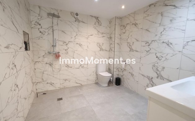 Wiederverkauf - Freistehende Villa - Torrevieja - Torrevieja Centro