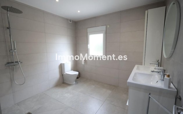 Wiederverkauf - Freistehende Villa - Torrevieja - Torrevieja Centro