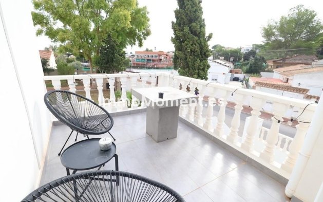 Wiederverkauf - Freistehende Villa - Torrevieja - Torrevieja Centro