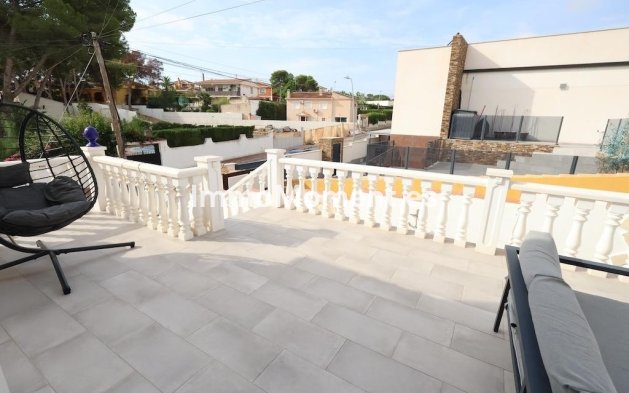 Wiederverkauf - Freistehende Villa - Torrevieja - Torrevieja Centro