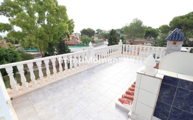 Wiederverkauf - Freistehende Villa - Torrevieja - Torrevieja Centro