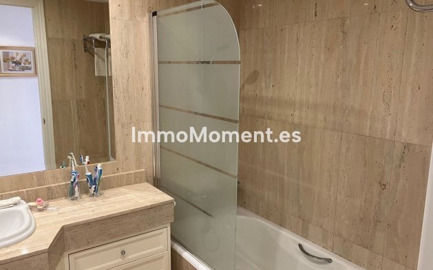 Resale - Apartment - Marbella - Elviria