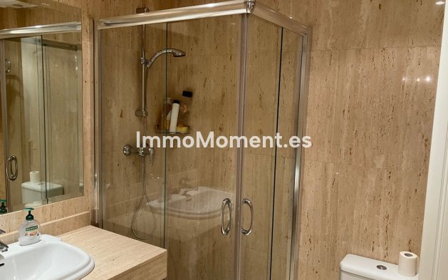 Resale - Apartment - Marbella - Elviria