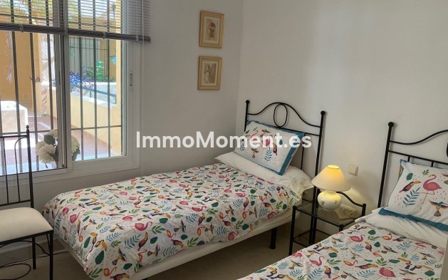 Resale - Apartment - Marbella - Elviria