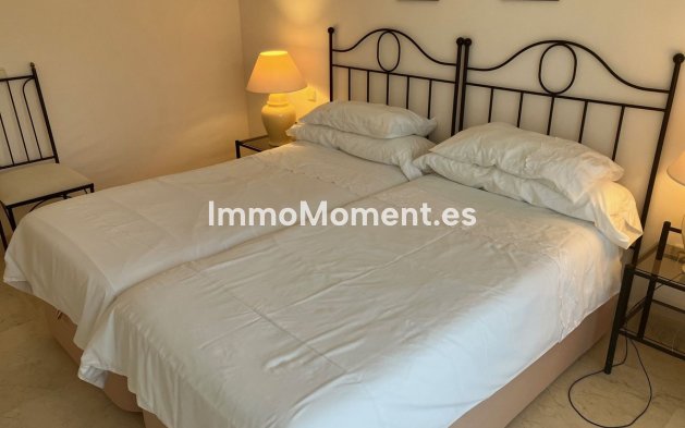 Resale - Apartment - Marbella - Elviria