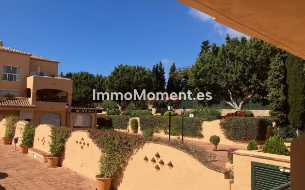 Resale - Apartment - Marbella - Elviria