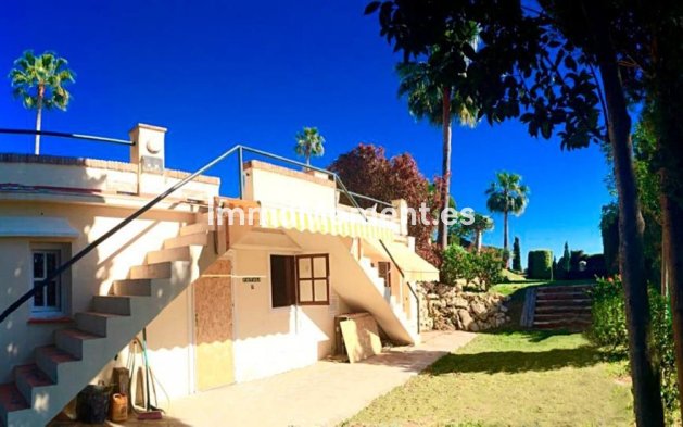 Resale - Detached villa - Marbella - Elviria