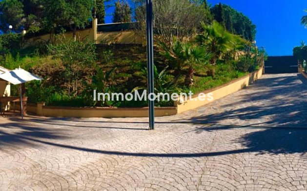 Resale - Detached villa - Marbella - Elviria