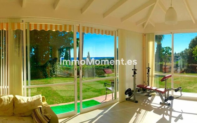 Resale - Detached villa - Marbella - Elviria