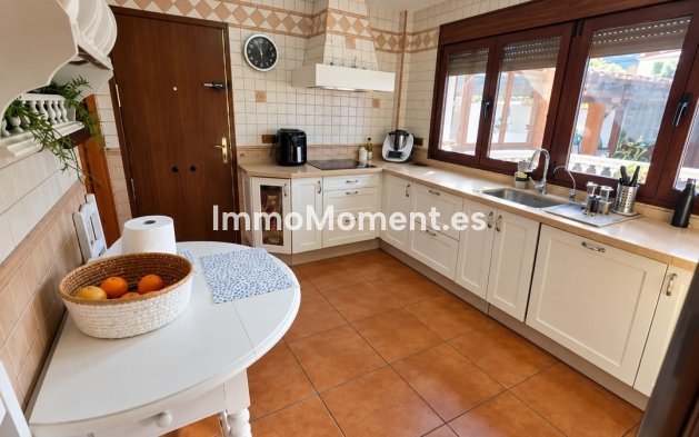 Resale - Detached villa - Inland  - Alhaurín de la Torre