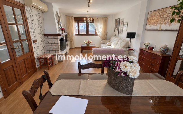 Resale - Detached villa - Inland  - Alhaurín de la Torre