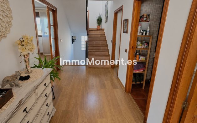 Resale - Detached villa - Inland  - Alhaurín de la Torre