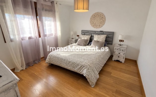 Resale - Detached villa - Inland  - Alhaurín de la Torre