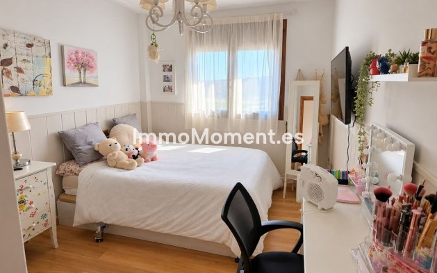 Resale - Detached villa - Inland  - Alhaurín de la Torre