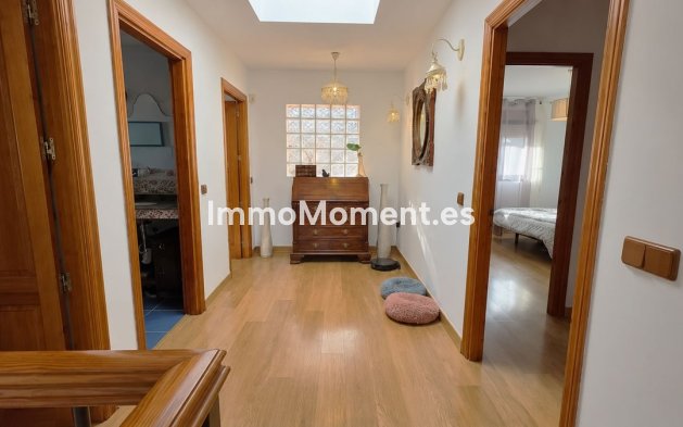 Resale - Detached villa - Inland  - Alhaurín de la Torre