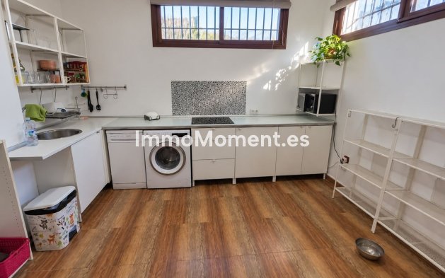 Resale - Detached villa - Inland  - Alhaurín de la Torre
