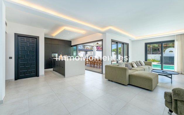 Resale - Detached villa - Marbella - Carib Playa