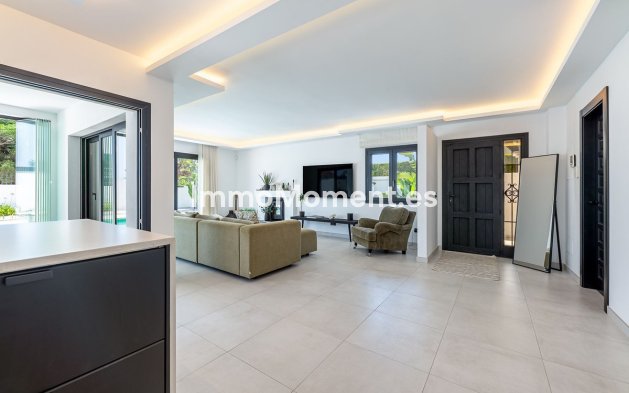 Resale - Detached villa - Marbella - Carib Playa