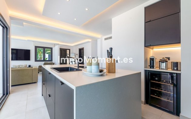 Resale - Detached villa - Marbella - Carib Playa