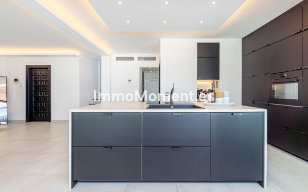 Resale - Detached villa - Marbella - Carib Playa