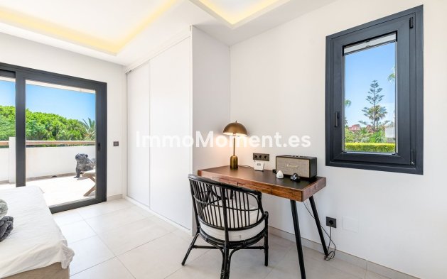 Resale - Detached villa - Marbella - Carib Playa