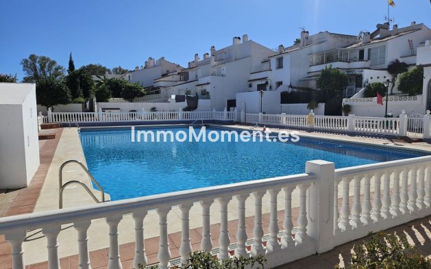 Revente - Maison mitoyenne - Estepona  - Atalaya